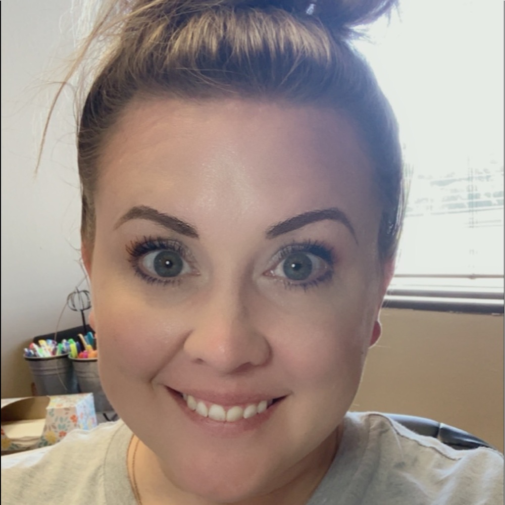 Meet your Posher, Lindsey
